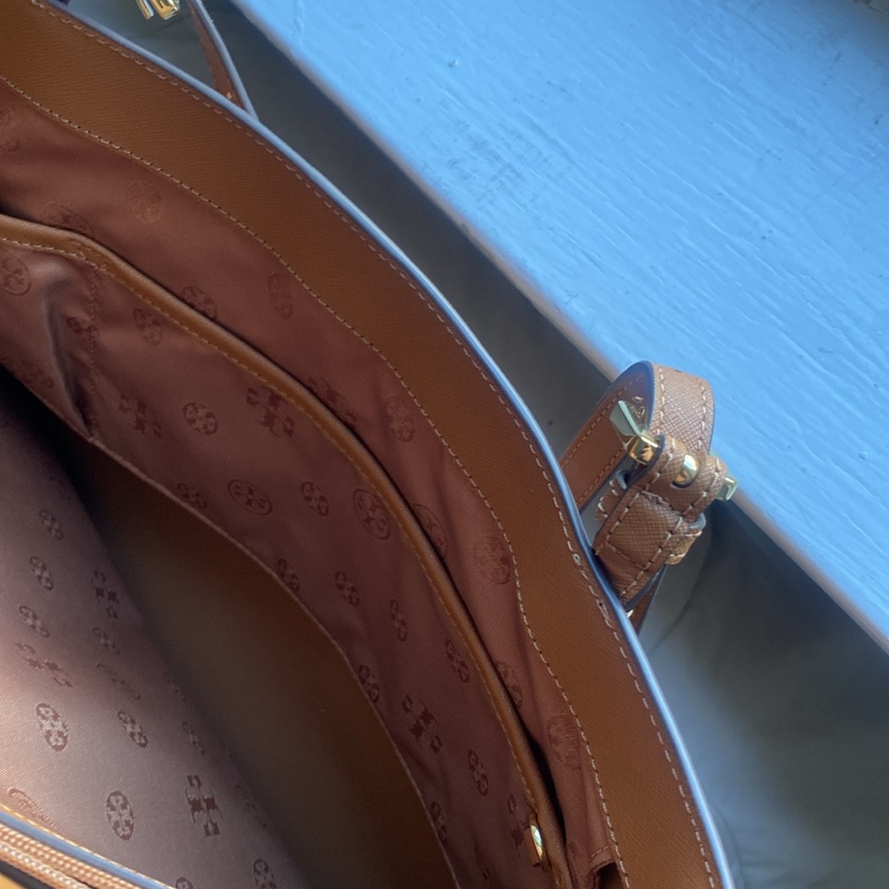 Tory Burch Tote ~ Tiramisu : Triple compartment - Picture 3 of 8